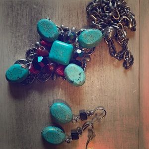 Beautiful necklace and earrings.